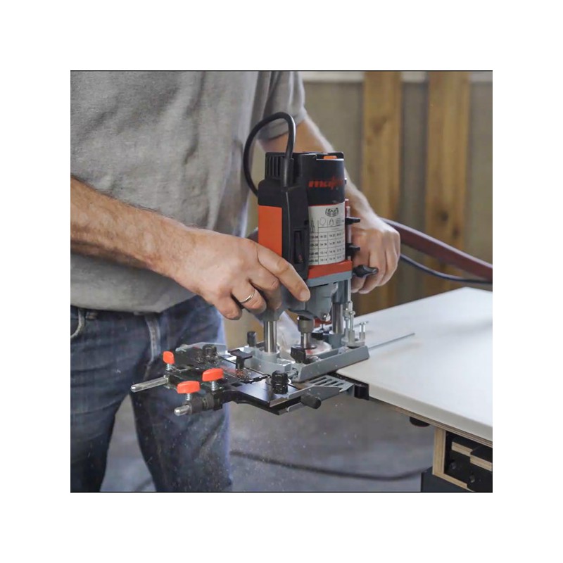 Parallelaanslag: Voor gebruik tot 260 mm van de aanslagrand tot het freesgereedschap Parallelaanslag: Voor gebruik tot 260 mm van de aanslagrand tot het freesgereedschap